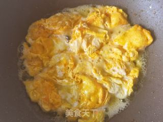 螺丝椒洋葱木耳炒鸡蛋的做法步骤：6