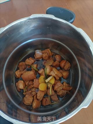 高压锅版红烧肉的做法步骤：7