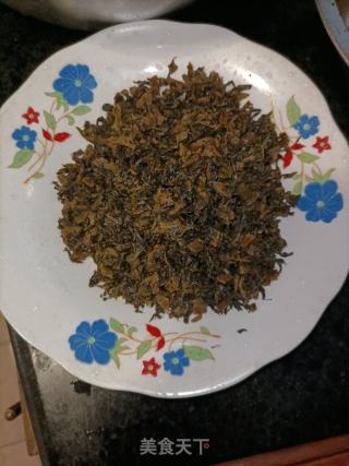 虎皮尖椒的做法步骤：1