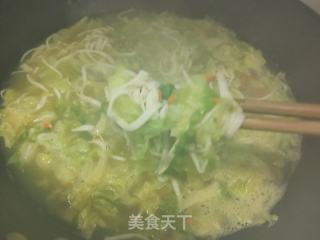 蟹黄白菜手擀面的做法步骤：9