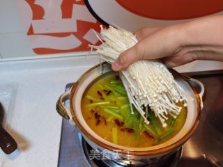 酸汤肥牛煲的做法步骤：11
