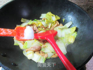 鸡腿肉炒娃娃菜的做法步骤：12