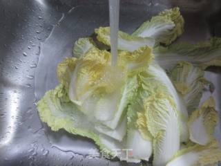 鸡腿肉炒娃娃菜的做法步骤：2