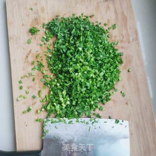 白菜蒜苗水饺的做法步骤：4
