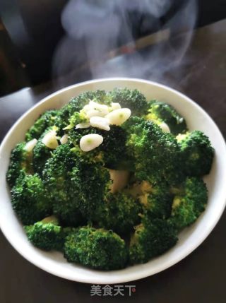 蒜香西兰花的做法步骤：8