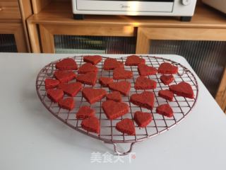 情人节爱心炼乳纸杯蛋糕的做法步骤：5