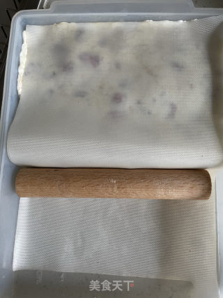 草莓坚果牛轧糖的做法步骤：5