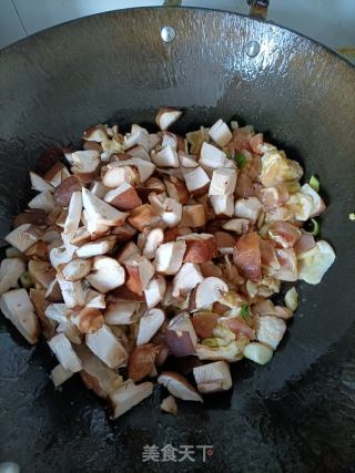 香菇鸡腿饭的做法步骤：13