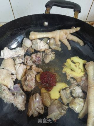 土豆烧鸡的做法步骤：4