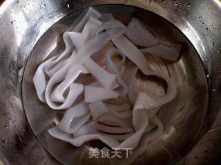 黄瓜麻酱大拉皮的做法步骤：1