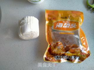 白菜心拌蛰皮的做法步骤：1