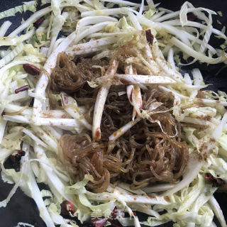 白菜炒粉条的做法步骤：7