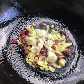 白菜炒粉条的做法步骤：5