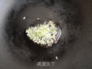 豆渣炒油麦菜的做法步骤：3