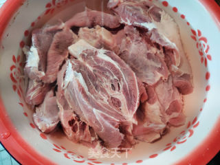 自制香辣牛肉干的做法步骤：1