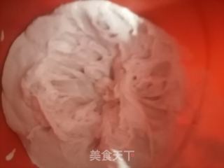 猪肉丸子的做法步骤：1