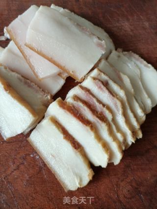 腊肉蒸白萝卜的做法步骤：5