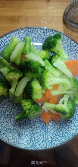 蒜香虾拌西兰花的做法步骤：5