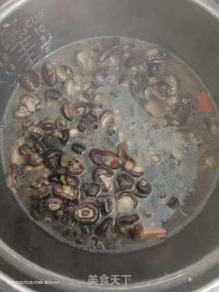 焖香菇的做法步骤：4