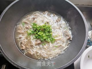 金针菇粉丝汤的做法步骤：9