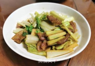 烧肉炒芹菜的做法步骤：6