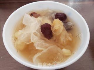 银耳红枣莲籽汤的做法步骤：8