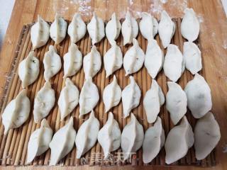 菠菜鸡蛋馅饺子????的做法步骤：6