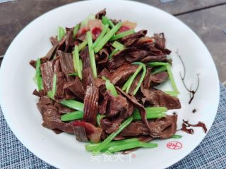 芹菜炒竹笋的做法步骤：9