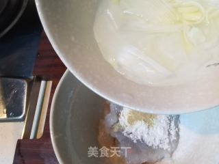 竹荪虾滑煲的做法步骤：9