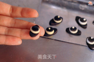 冰墩墩馒头的做法步骤：10