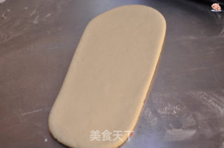 冰墩墩馒头的做法步骤：2