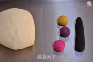 冰墩墩馒头的做法步骤：1