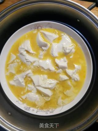 时蔬鸡蛋蒸豆腐的做法步骤：4