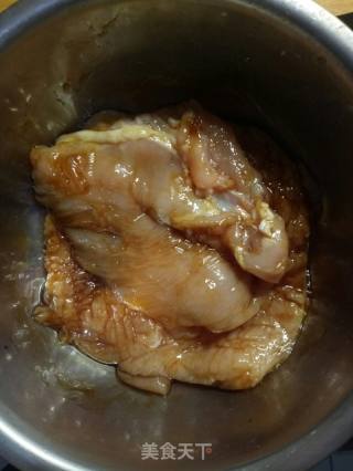 炸鸡排的做法步骤：3
