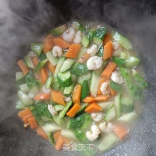 黄瓜炒虾仁的做法步骤：8