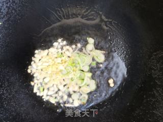 豆皮炒尖椒的做法步骤：2