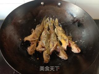 黄骨鱼炖粉条的做法步骤：4