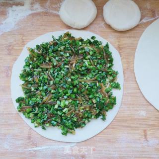 韭菜粉条馅饼的做法步骤：10