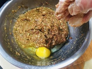 大肉韭菜饺子的做法步骤：4
