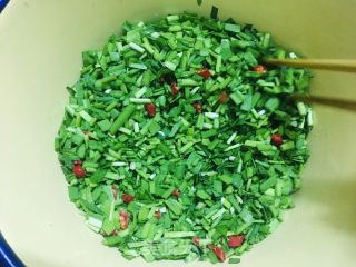 小米椒腌韭菜的做法步骤：7