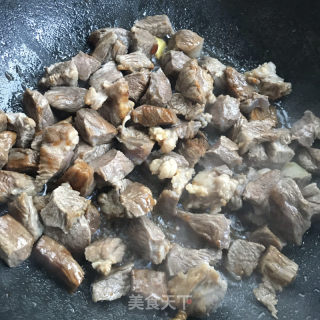 牛肉炖土豆的做法步骤：5