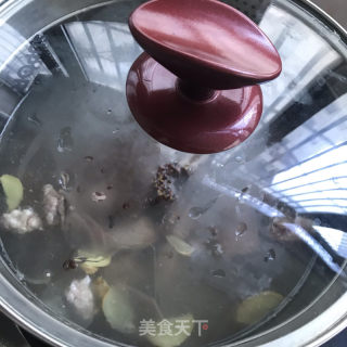 牛肉炖土豆的做法步骤：2