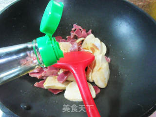 香卤鸭肫炒小素鸡的做法步骤：6