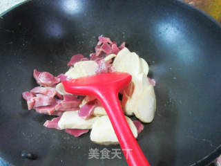 香卤鸭肫炒小素鸡的做法步骤：4