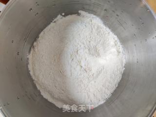 葱油饼的做法步骤：1
