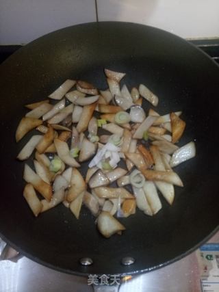 酱香杏鲍菇的做法步骤：4