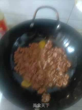 胡萝卜炒驴肉的做法步骤：7