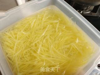 酸辣土豆丝的做法步骤：4