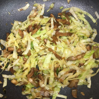 香葱五花肉丁炒面的做法步骤：7