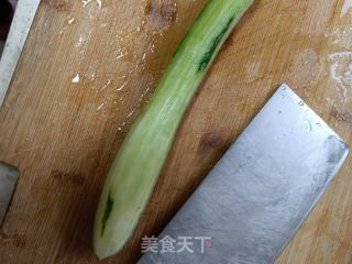 蒜泥拍黄瓜的做法步骤：1